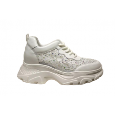 Laura Vitan valkea Maggyo 01 pitsilenkkari